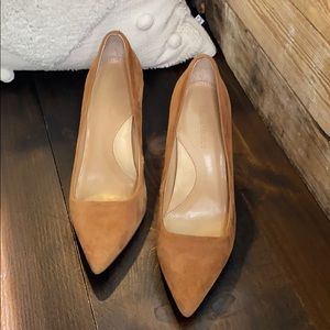Banana Republic Carmel suede pumps